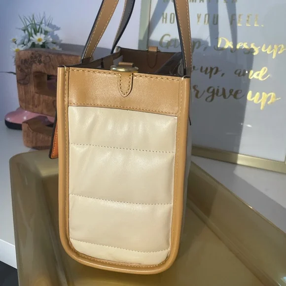 ❌SOLD❌BNWT Gorgeous Coach Field 22 (Colorblock)- BNWT - Picture 10 of 13